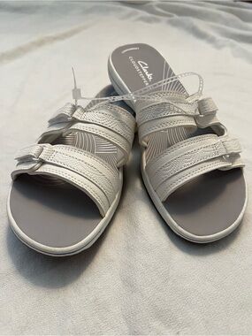 Clarks White Cloudsteppers Breeze Piper Double Strap Slide Beach Summer Sandals
